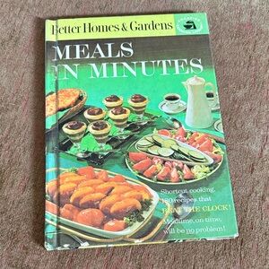 Better Homes And Gardens Cookbook with Green Cover